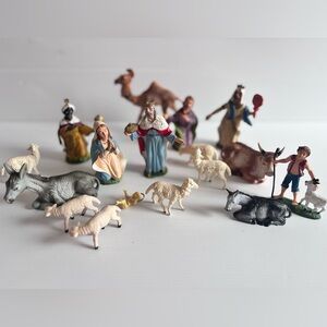 Vintage Nativity Figurines Made in Italy Hand Painted